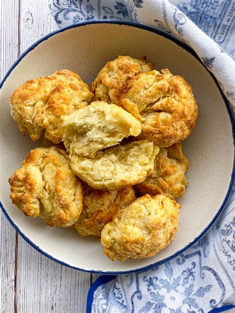 Simple Buttermilk Drop Biscuits 